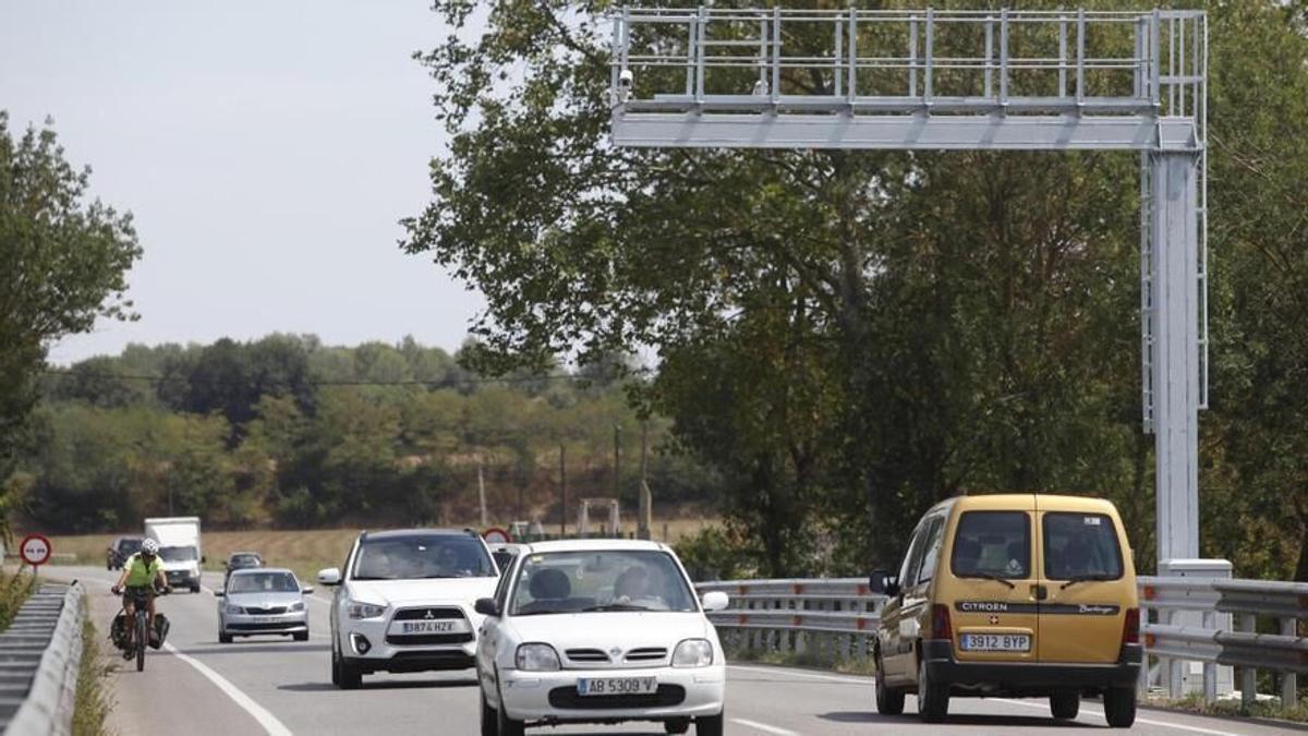La C-66 a la altura de Corçà: uno de los proyectos de 2+1 que estudia el Govern es entre Girona y Palafrugell.