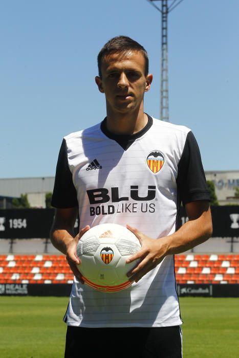 El Valencia CF presenta a Maksimovic