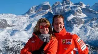 Corinna, mujer de Michael Schumacher: "Michael está aquí. Diferente, pero está aquí, y eso nos da fuerza. Me sigue demostrando lo fuerte que es cada día"