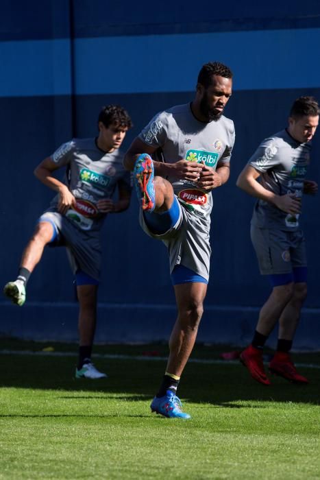 COSTA RICA SE ENTRENA YA EN MÁLAGA SIN LOS ...