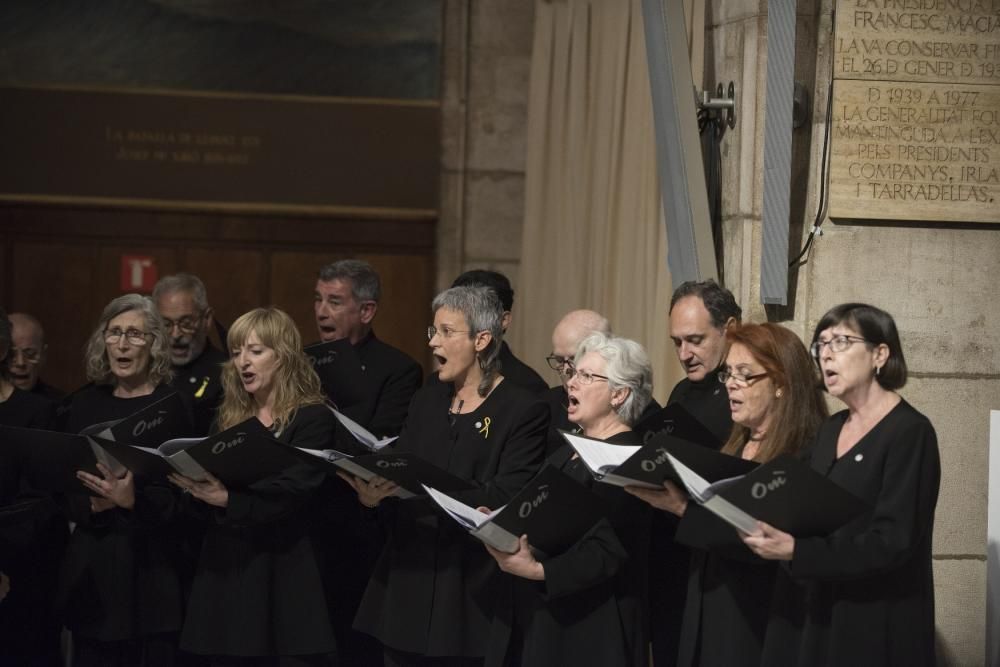 Solemnitat i orgull manresà en l'acte a Palau per