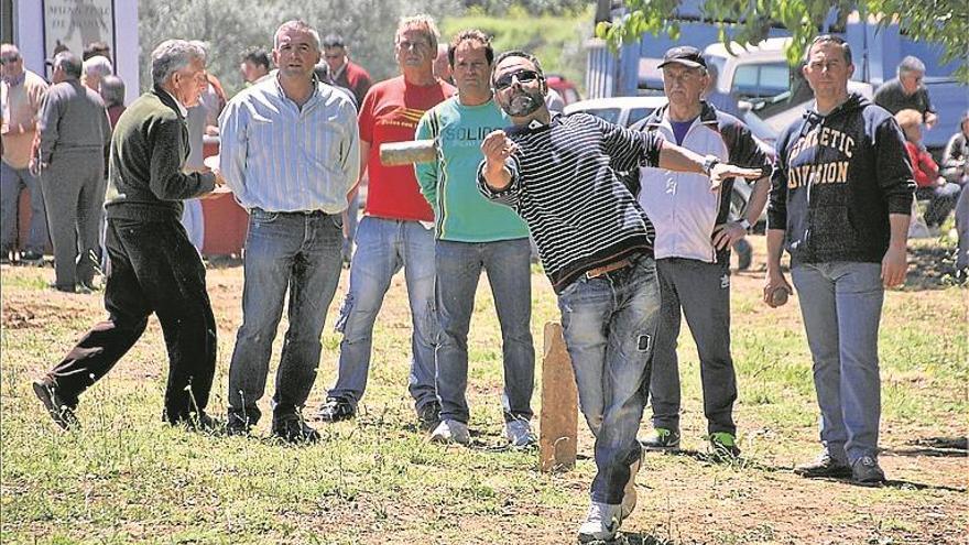 Monesterio celebró el 1 de Mayo jugando al mojón