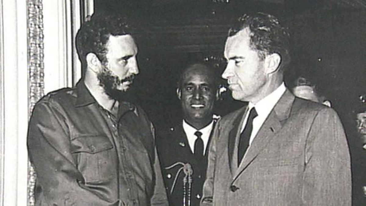 1959 - Trobada amb el llavors vicepresident nord-americà, Richard Nixon, durant el primer viatge de Fidel al país, quatre mesos després de prendre l’Havana.