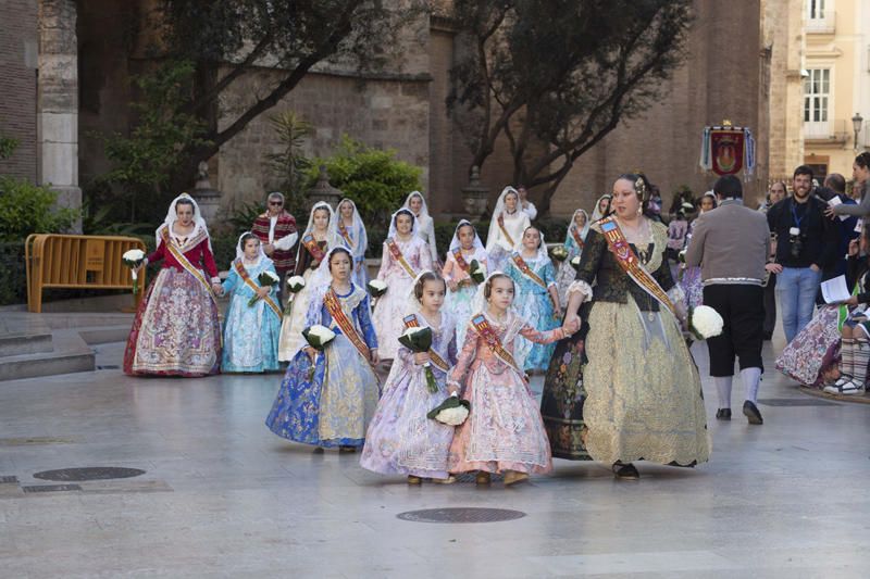 Comisiones falleras que han desfilado hasta las 18:00 horas.