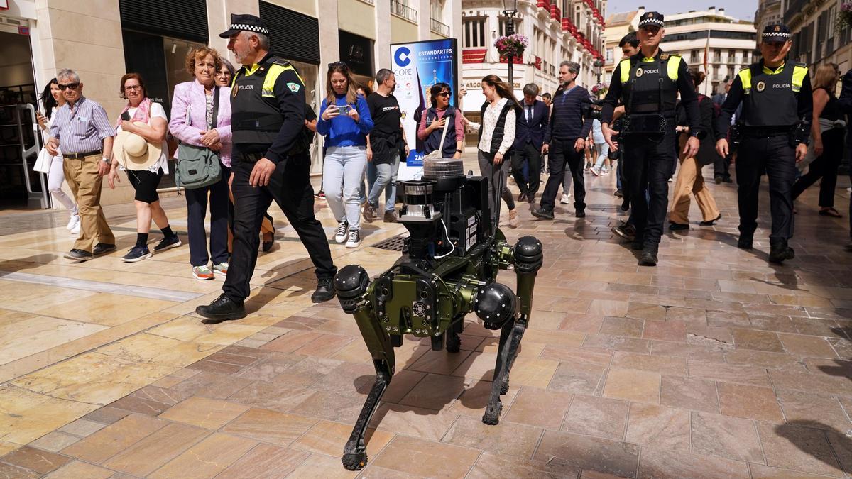El robot policía, en Málaga.