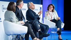 La indústria de l’automòbil alerta de la baixa demanda del cotxe elèctric