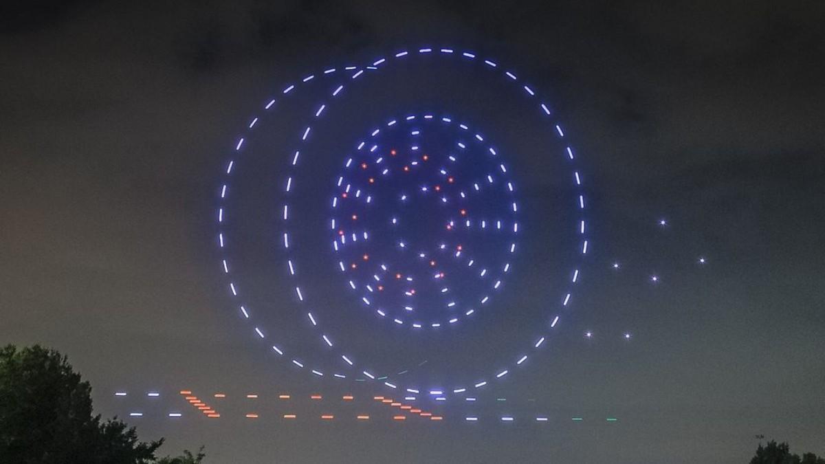 Espectáculo de drones en el Circuit de Barcelona-Catalunya
