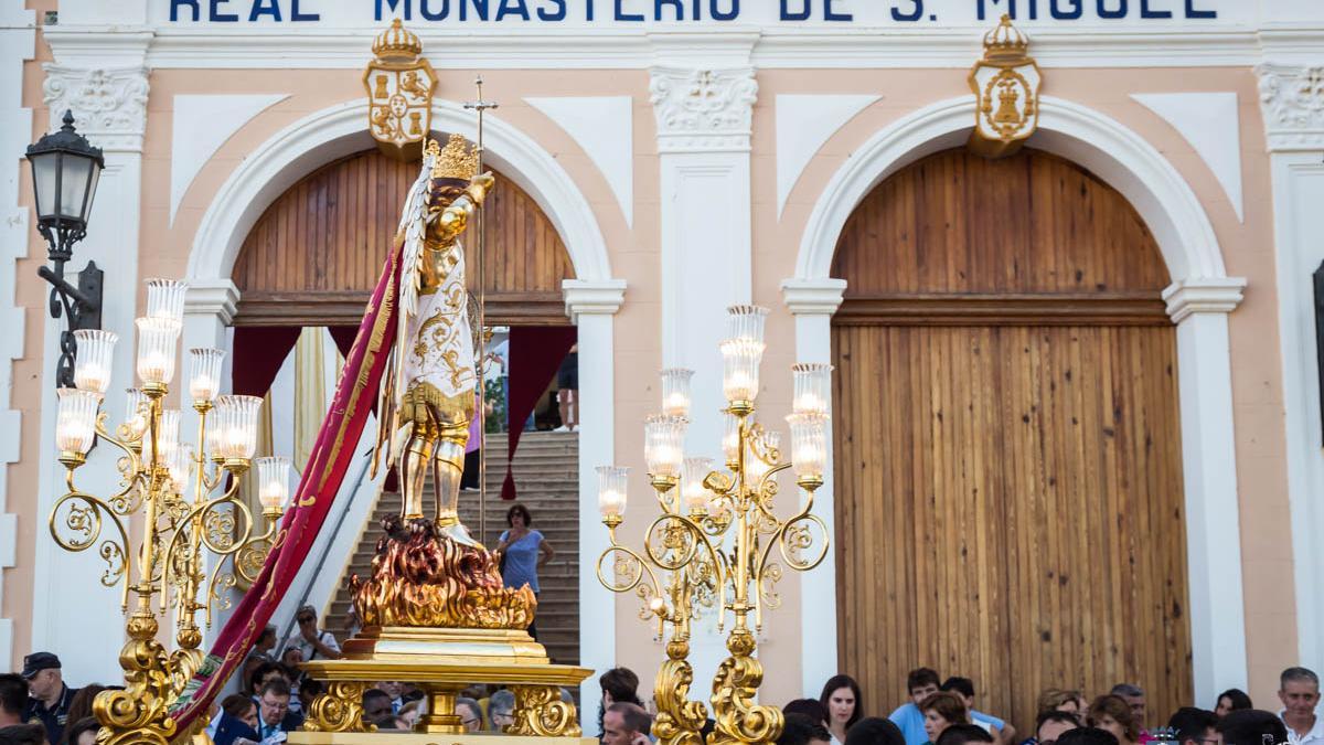 Momento de la Baixà de Sant Miquel.