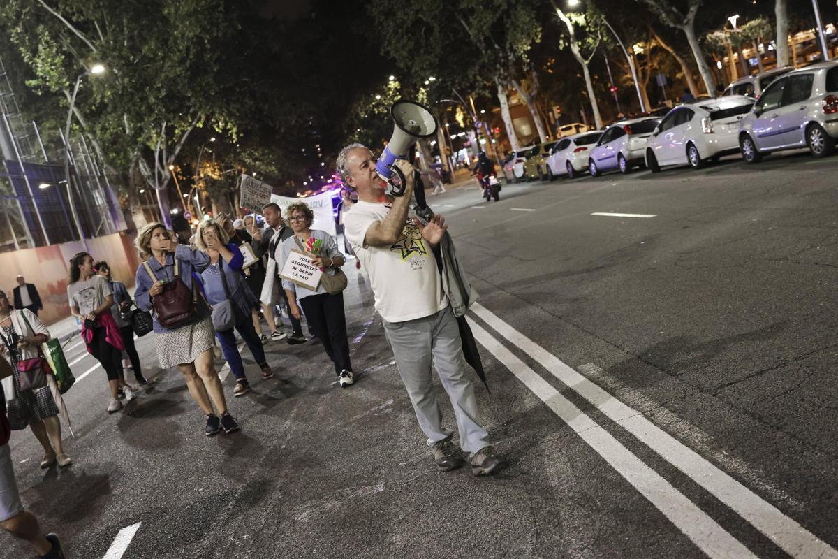 Vecinos de la Pau llevan más de un mes organizando caceroladas contra la inseguridad