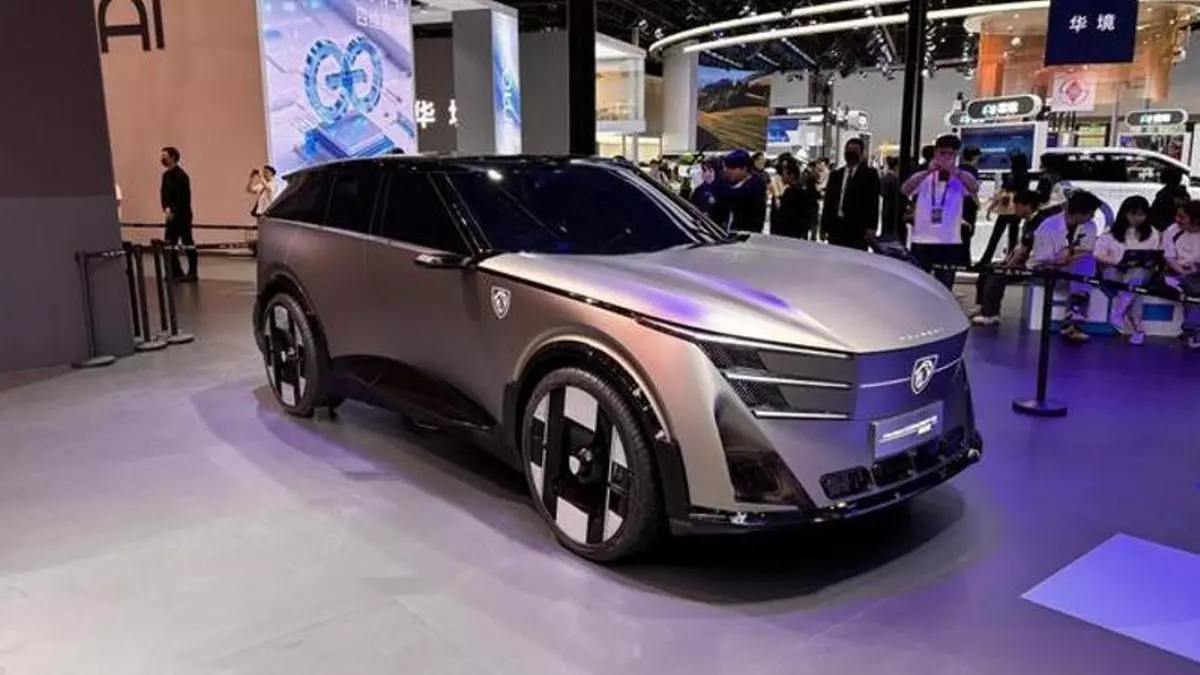 Peugeot presenta en Pekín los Concept 6 y 8 como anticipo de sus producciones en China