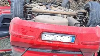 Una joven resulta herida moderada tras el vuelco de su coche en Lanzarote