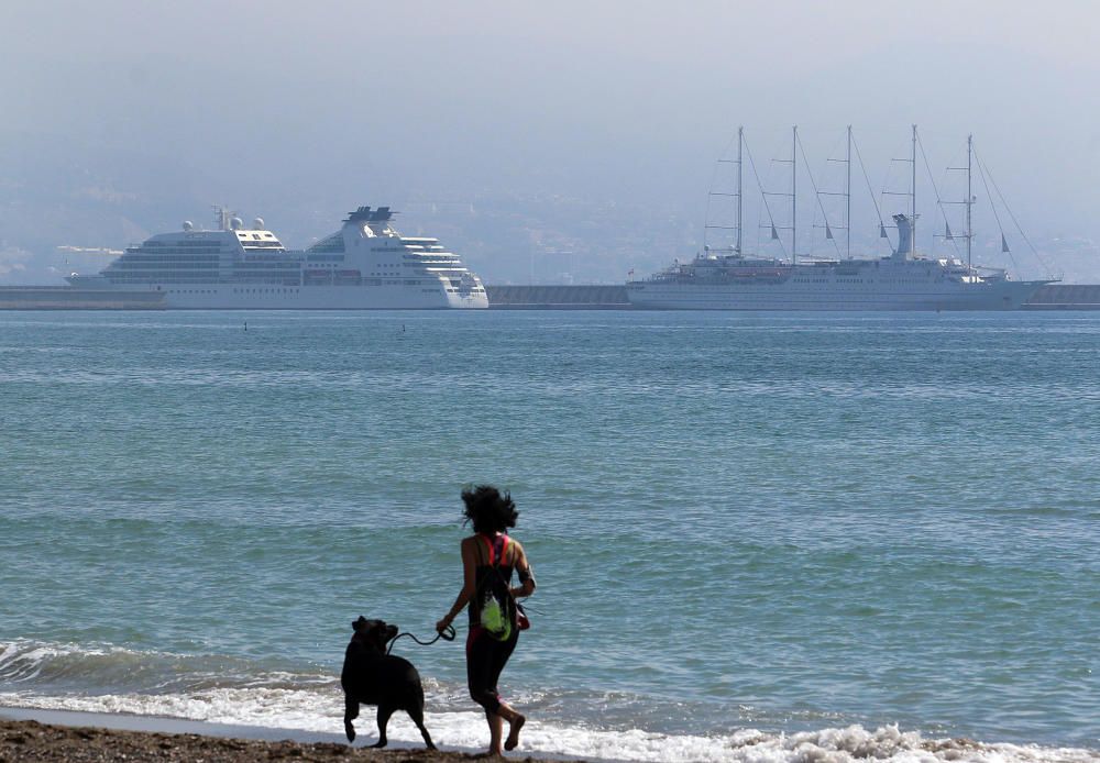 Hasta siete buques coinciden en el Puerto de Málaga este miércoles, 27 de abril
