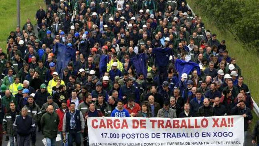 Movilización de los trabajadores de Navantia-Ferrol para reclamar carga de trabajo para el astillero. / efe