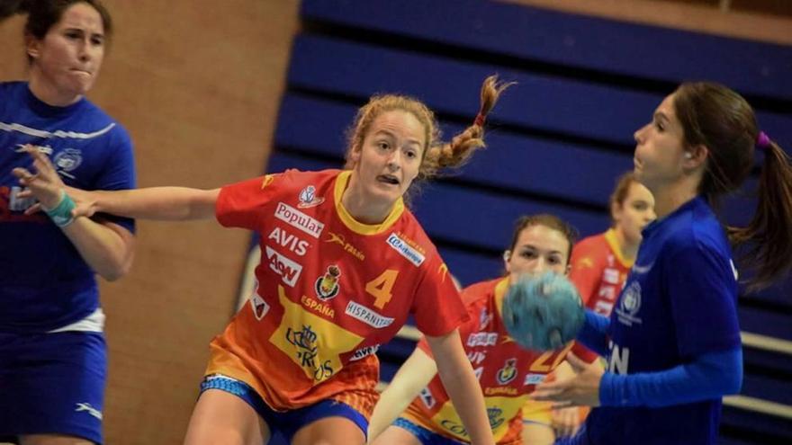 La cartagenera María Rebollo, convocada con el equipo nacional juvenil de balonmano