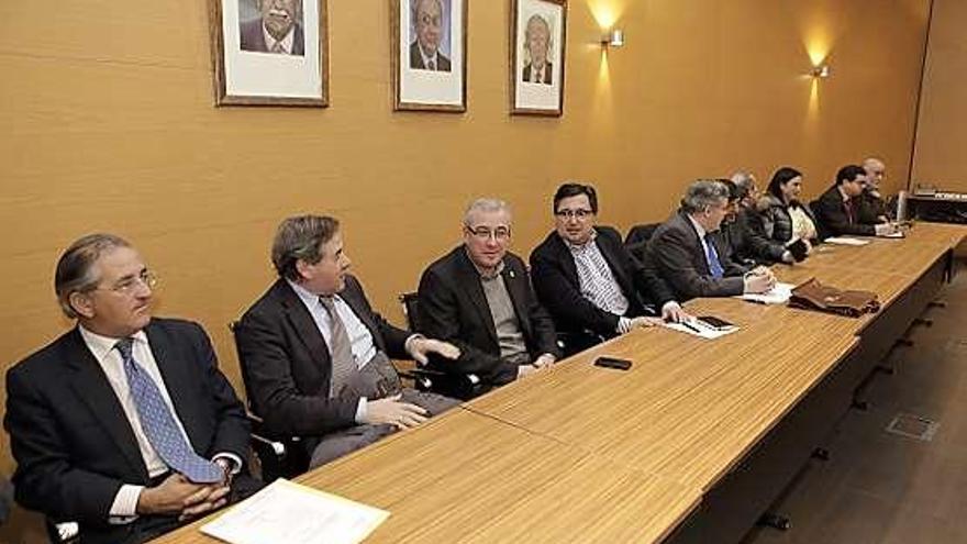 Asistentes a la reunión de ayer del pleno de la Cámara de Comercio.