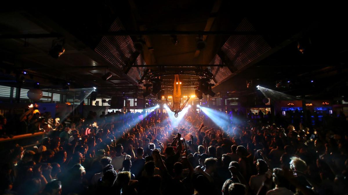 Pista de baile de una discoteca de Ibiza en una imagen de archivo.