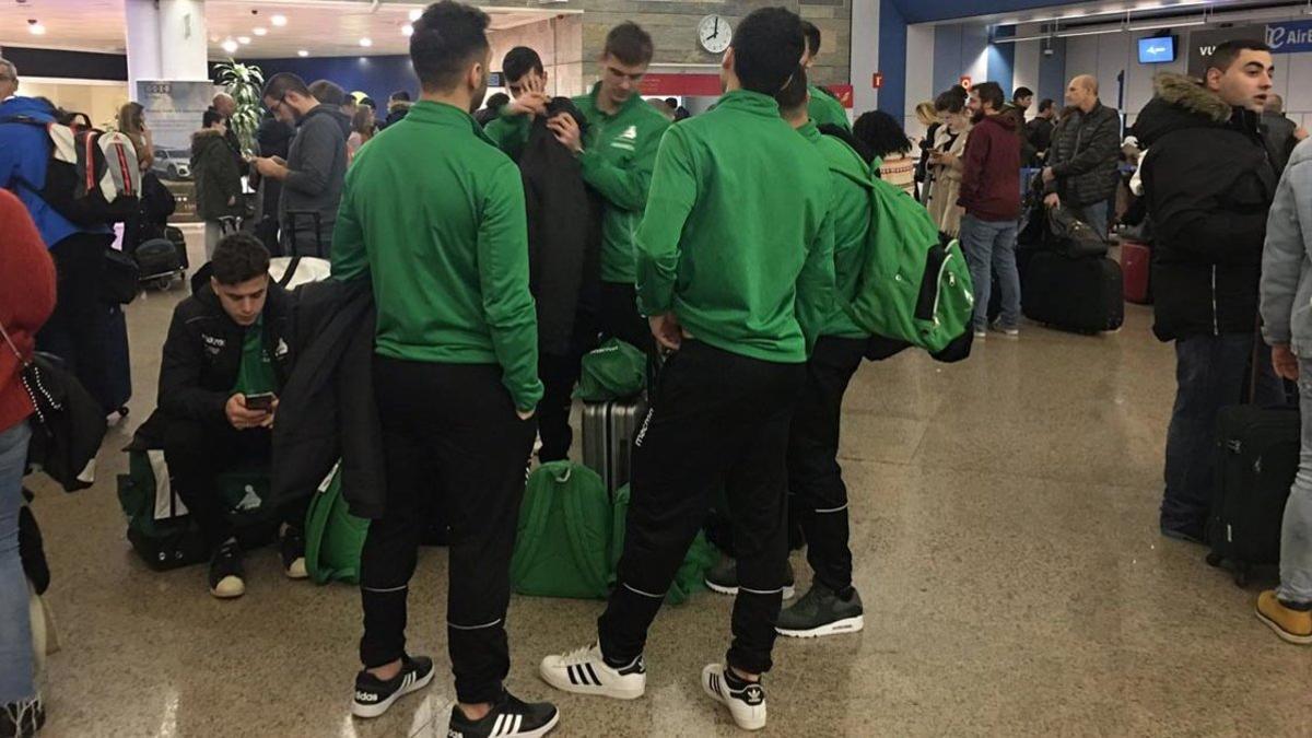 El Deportivo Liceo se quedó anclado en La Coruña