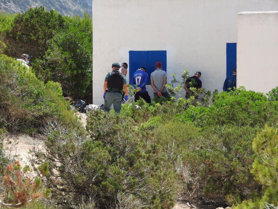 Detenidos 57 migrantes llegados a Baleares en cinco pateras