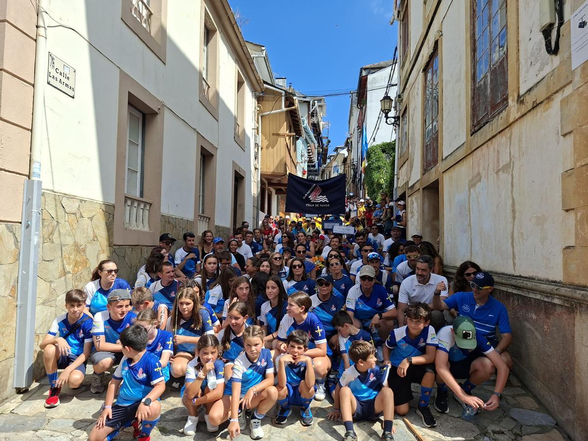 En imágenes: Los nadadores toman las calles de Navia en un ambiente "espectacular" En imágenes: Los nadadores toman las calles de Navia en un ambiente "espectacular"