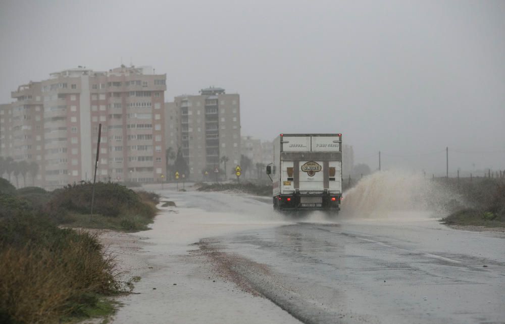 En la ciudad se recogieron 54 litros por la mañana.