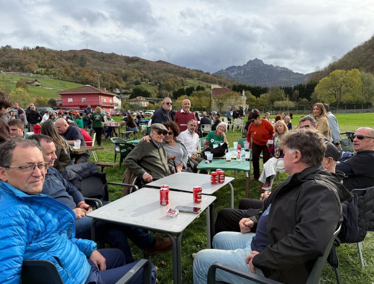 Solidaridad, memoria y música en el «Pipo rock» del prao de La Chalana | LNE