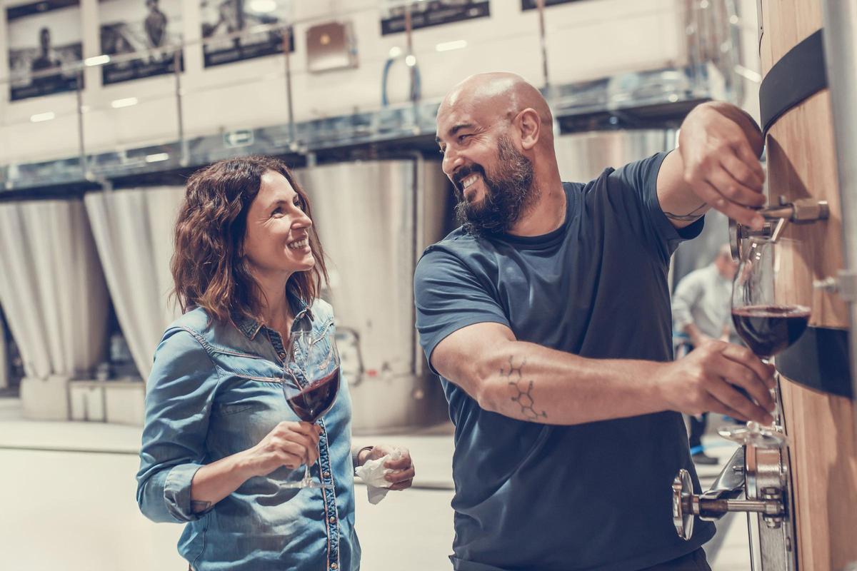 Laura y José Luis - Bodegas Casa Rojo