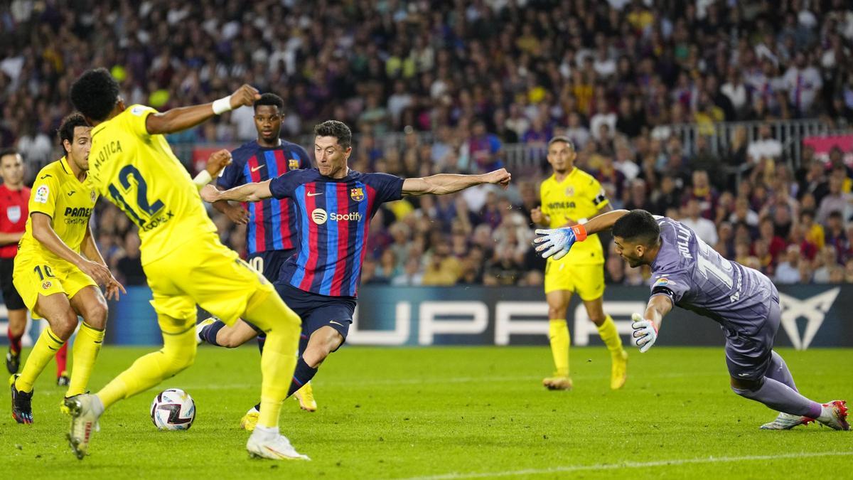 El Barcelona goleó por 3-0 al Villarreal en el Camp Nou en la primera vuelta.