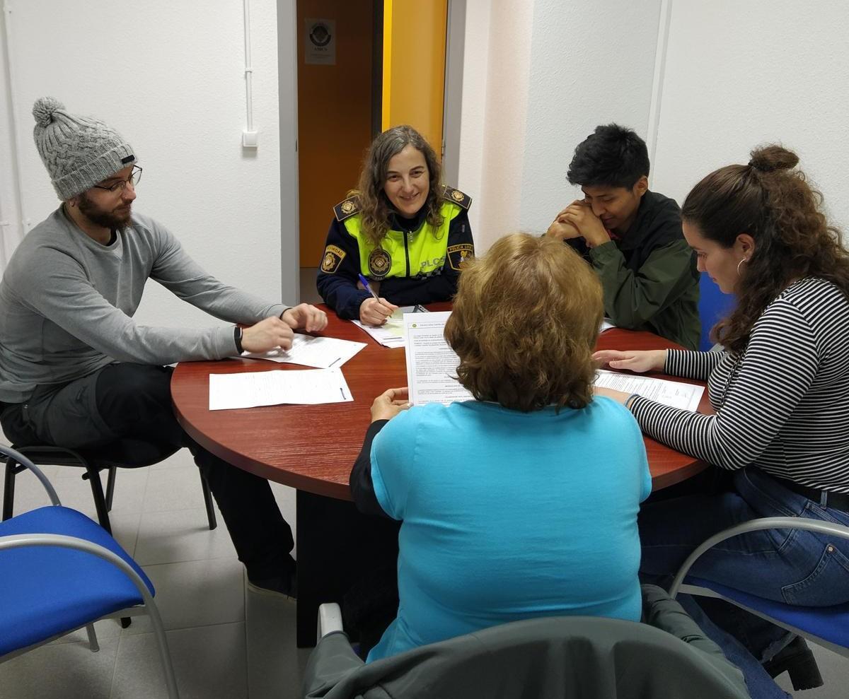 Reunión con la Unidad de Mediación Policial.