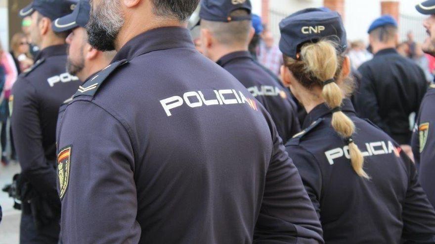 PROMOCION, GORRA OFICIAL UNIFORMIDAD ESCALA EJECUTIVA POLICIA NACIONAL