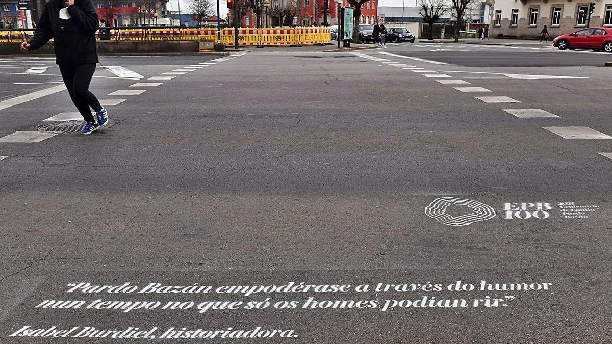 El legado de Pardo Bazán, en los pasos de peatones | VÍCTOR ECHAVE