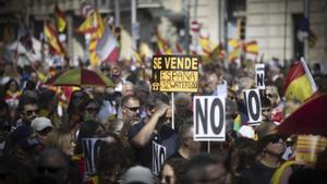 Manifestación contra la negociación con ERC y JxCat para la investidura