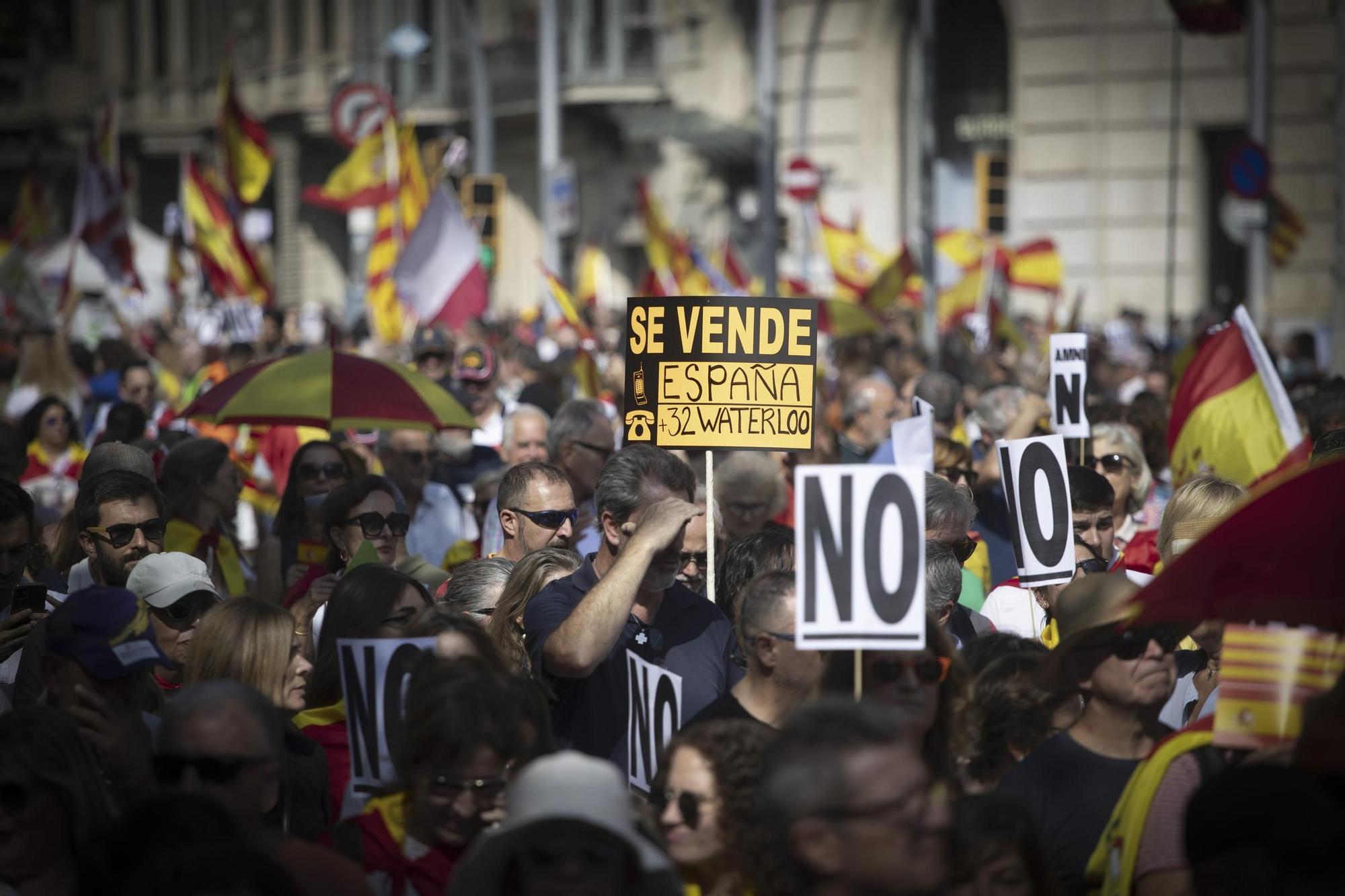 Manifestación contra la negociación con ERC y JxCat para la investidura