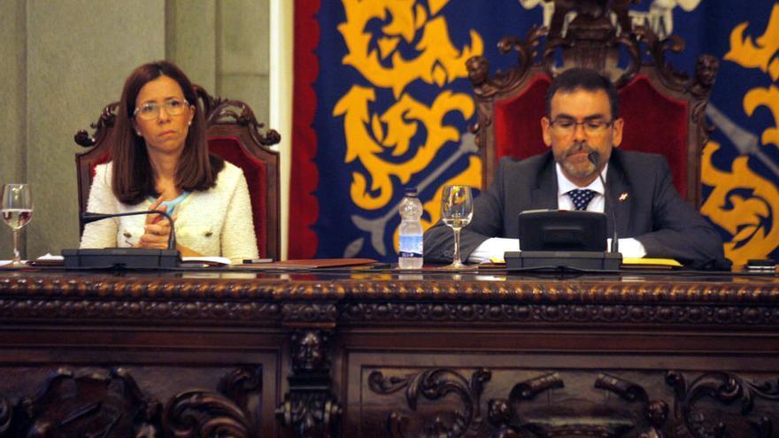 José López y Ana Belén Castejón alcanzaron en junio de 2015 un acuerdo para repartirse la alcaldía de Cartagena.