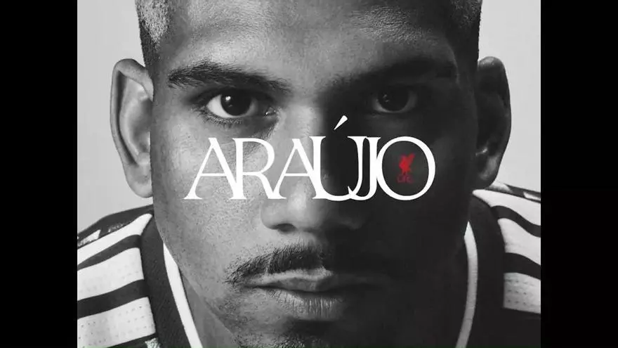Oficial: Ronald Araujo, cedido al Liverpool