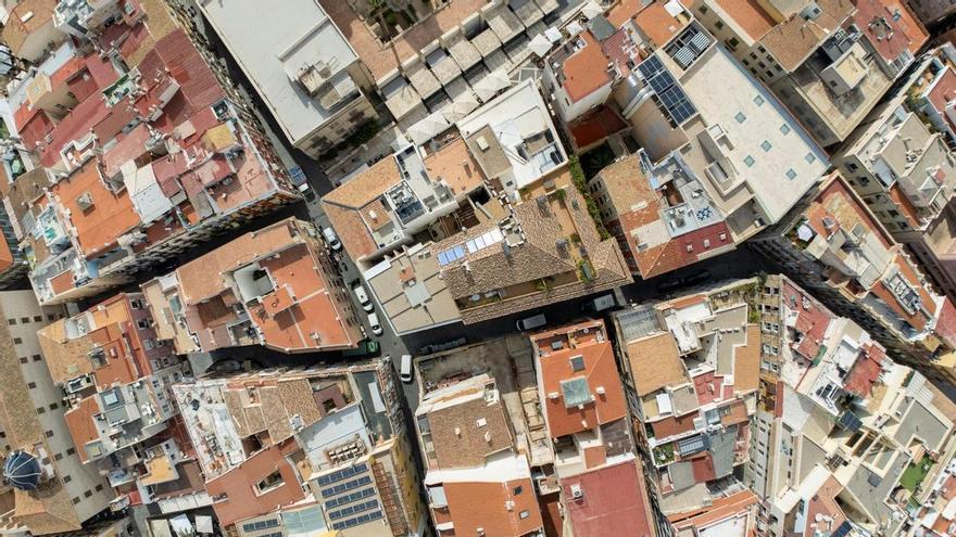 La Ley de Propiedad Horizontal lo confirma: estos son los casos donde un vecino puede usar en exclusiva la azotea