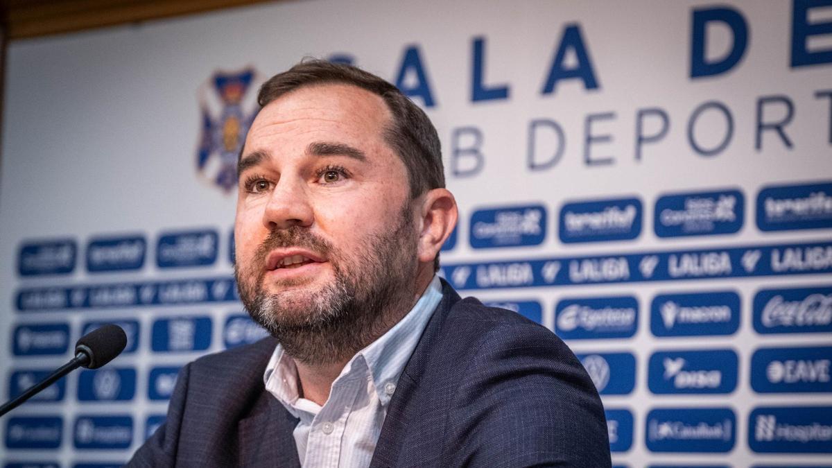 Manu Guill presenta los fichajes del CD TEnerife