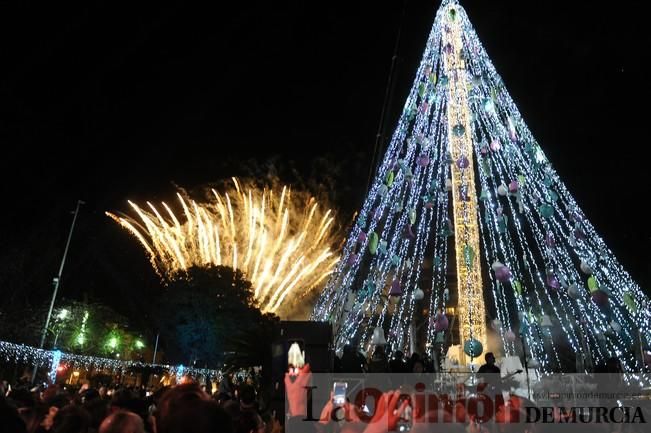 Encendido del Gran Árbol de Navidad de la Plaza Circular de Murcia