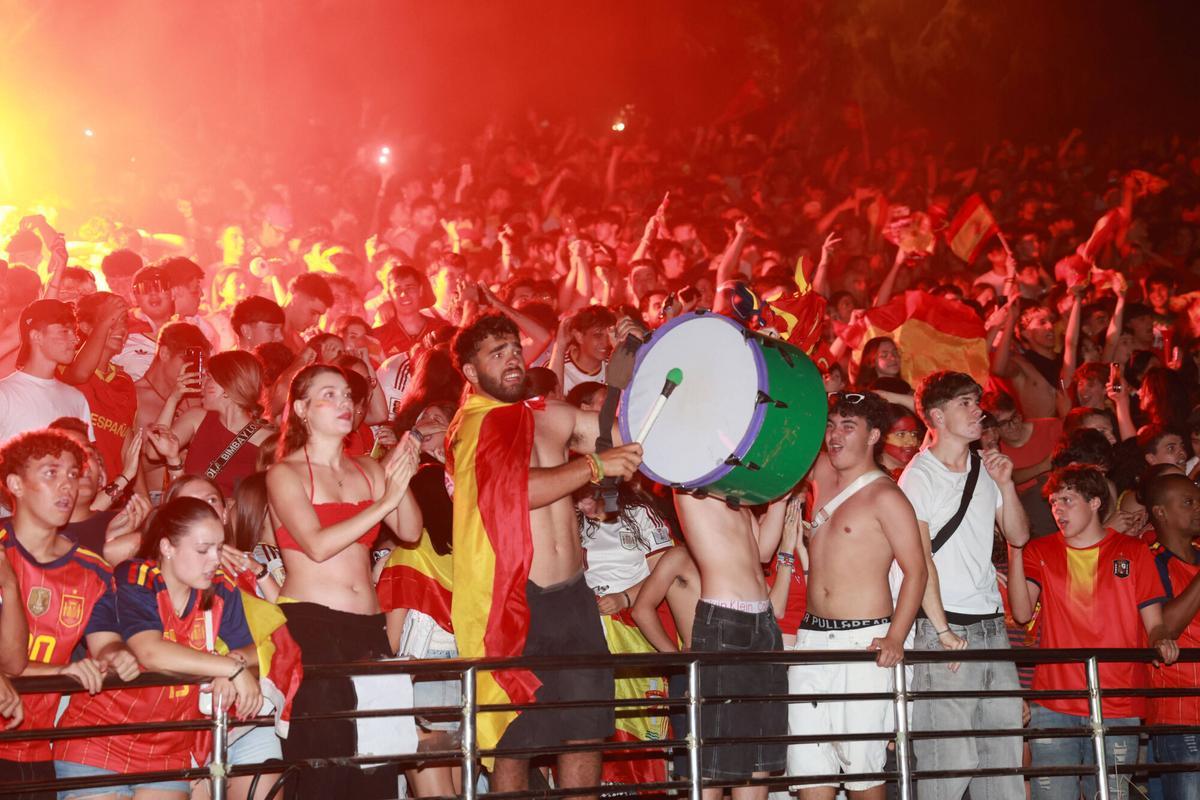 Afición de España en Castrelos durante la final del mundial en el Auditorio de Castrelos