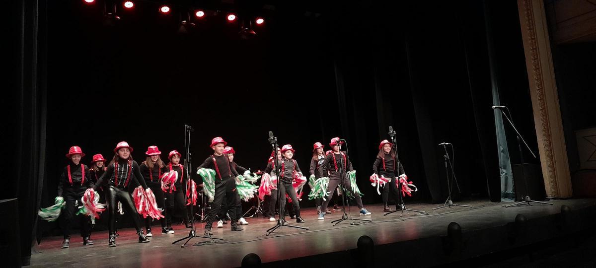 GALERÍA | El Festival de Navidad de los colegios y la Escuela de Música de Toro, en imágenes