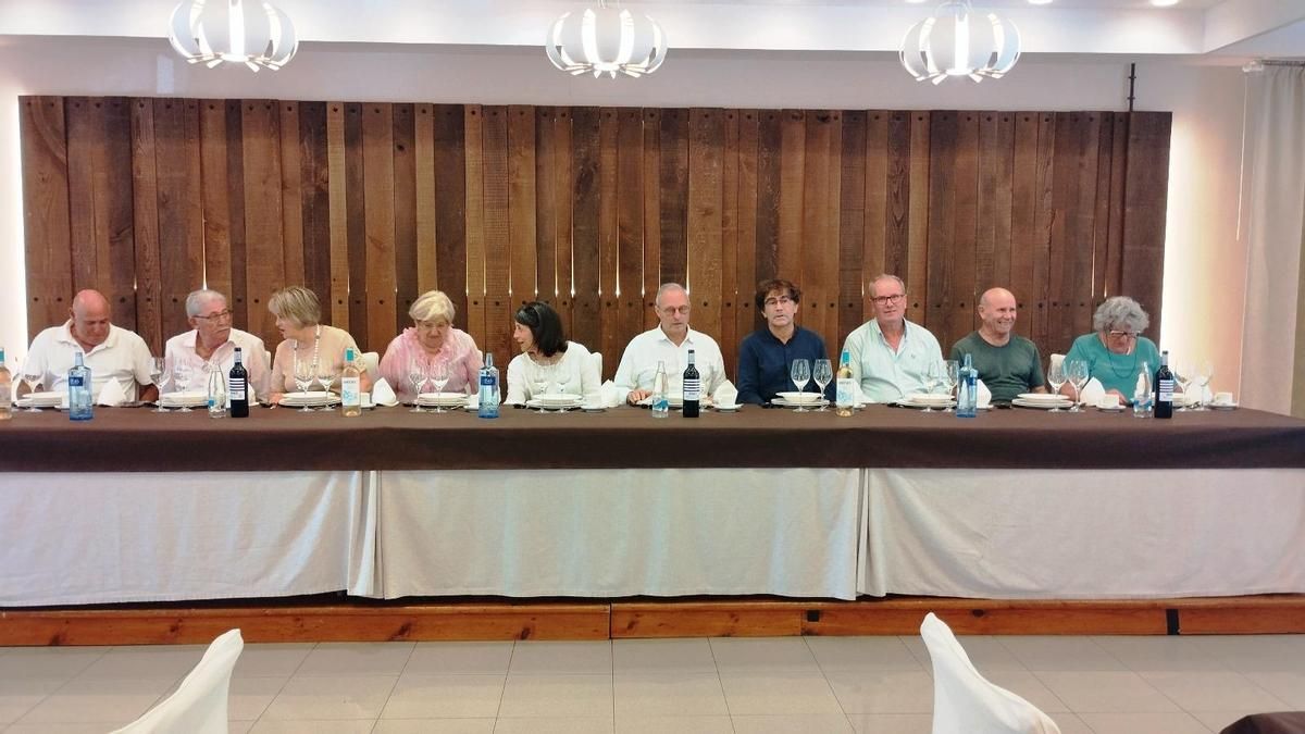 La mesa presidencial.
