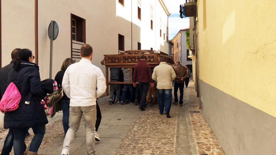 Traslado de la mesa del Ecce Homo