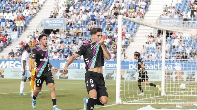 Chupe pide disculpas por sus cánticos contra el Sevilla en la celebración del Málaga CF