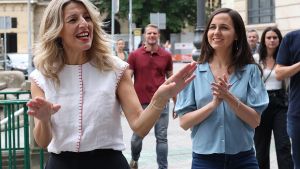 La líder de Sumar, Yolanda Díaz, con la secretaria general de Podemos, Ione Belarra, en la campaña del 23-J.