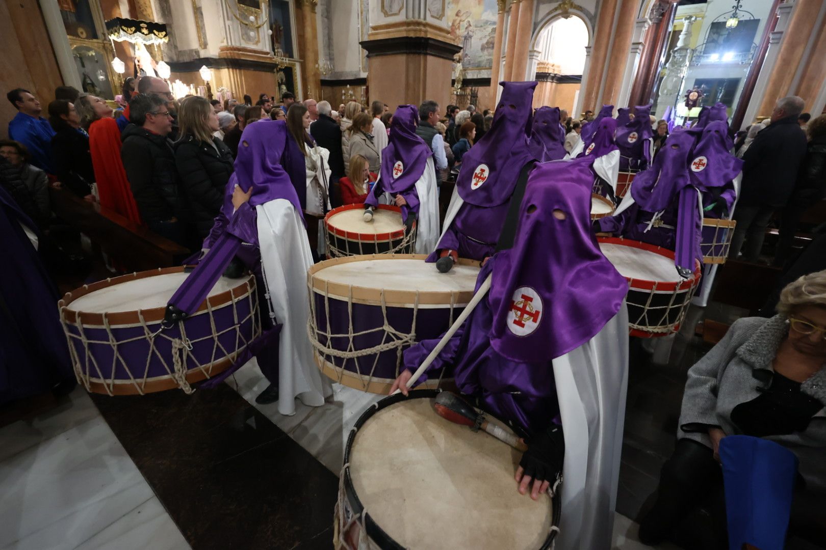 Galería de imágenes: Fervor en el Santo Entierro de Vila-real