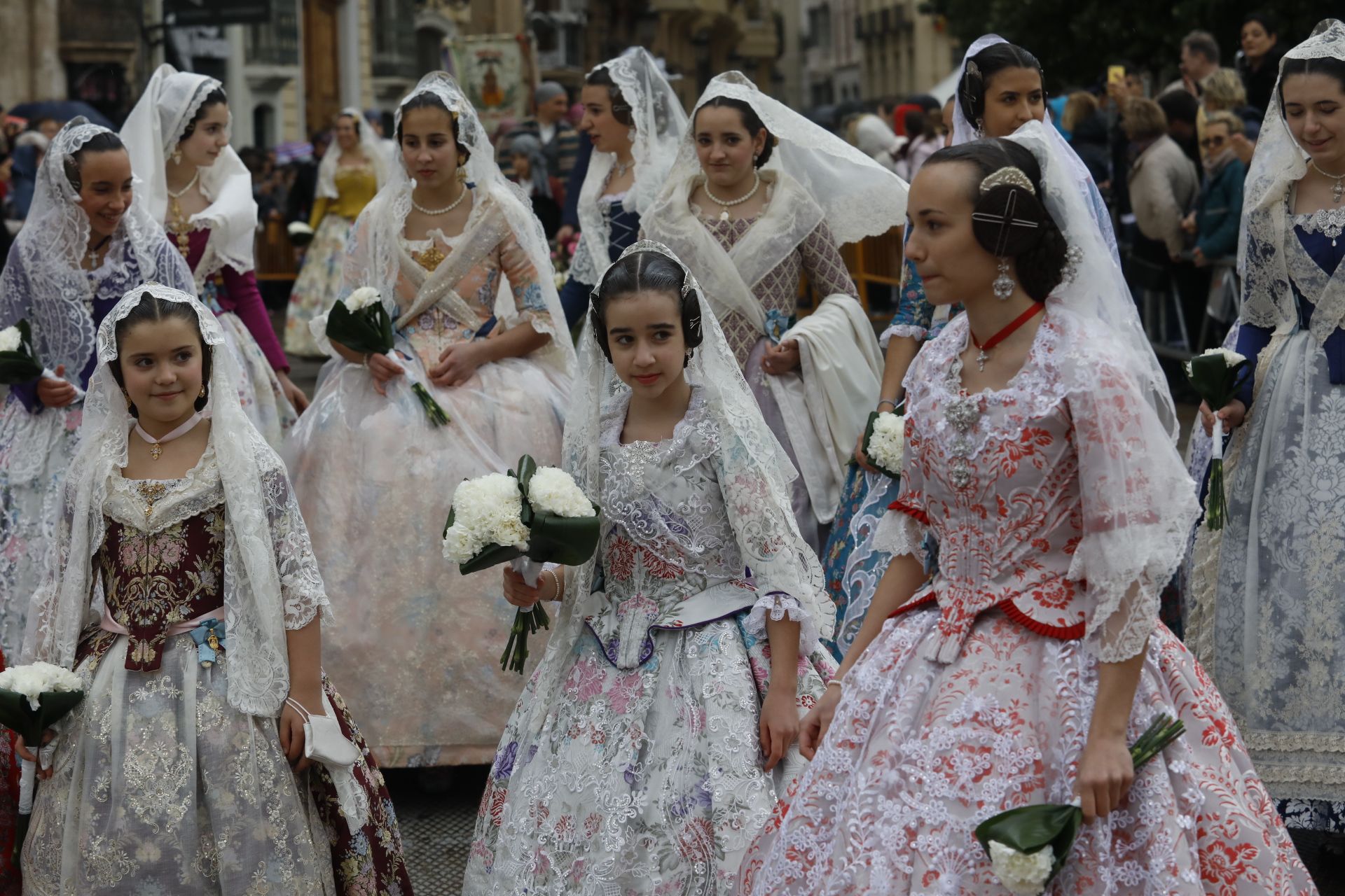 Búscate en el primer día de Ofrenda por la calle Quart (entre las 15.30 y las 17.00 horas)