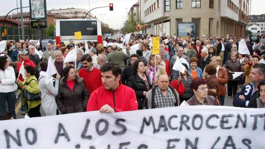 Una de las manifestaciones convocadas por la Plataforma Villa de Ataulio.