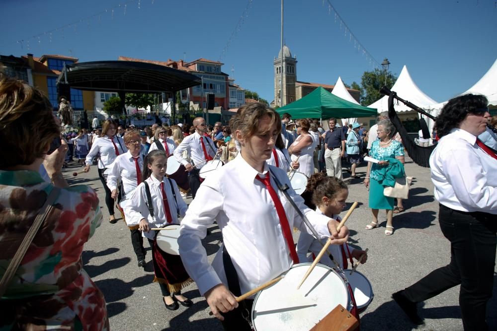 Misa y procesión del Carmen en Luanco