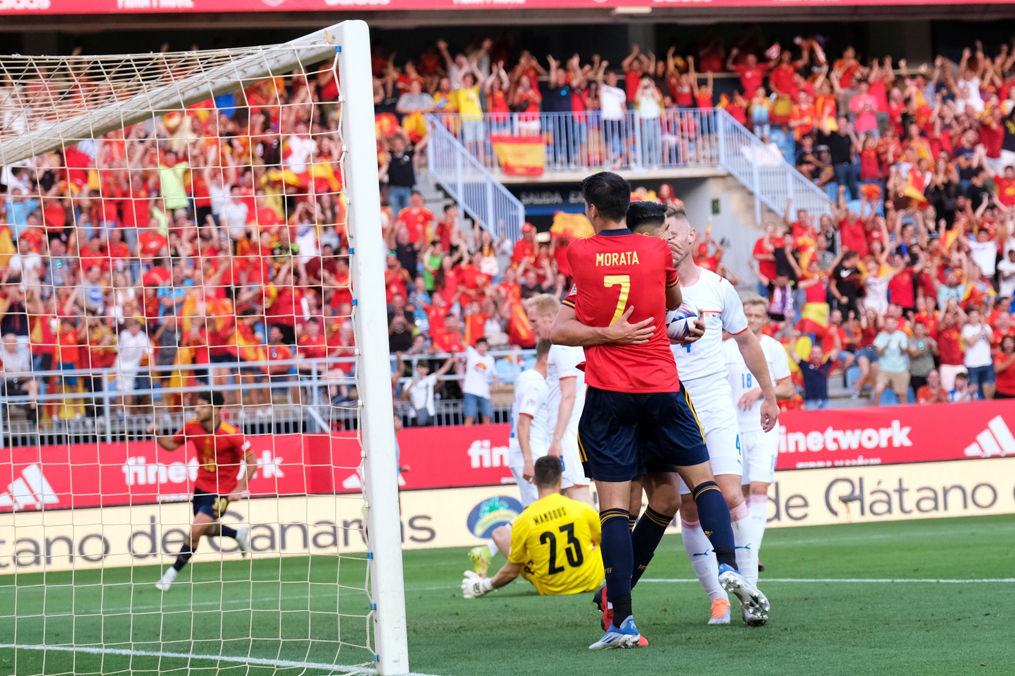 El España - República Checa en La Rosaleda, en imágenes