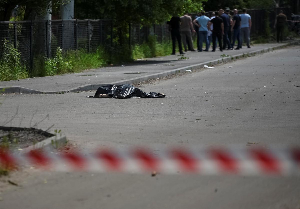 Rusia bombardea un hospital en Dnipro y causa al menos dos muertos