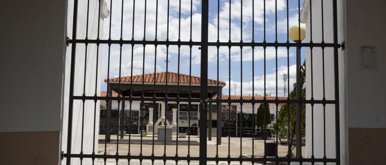 Cementerio de Llutxent, en una imagen de archivo. | PERALES IBORRA